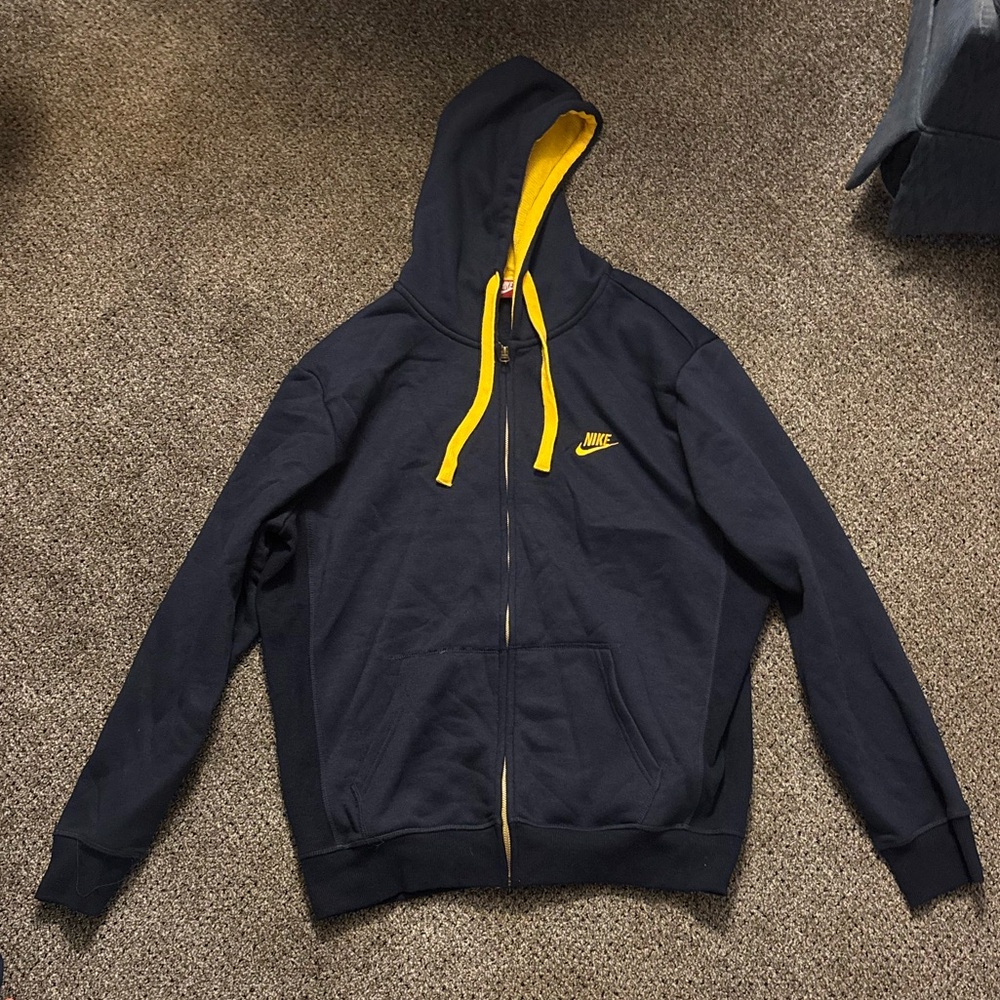 Nike Men’s Navy and Yellow Hoodie
